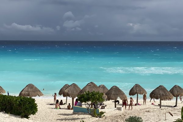 Pláž Playa Delfines